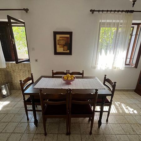 Apartman Mladenka Supetar Extérieur photo