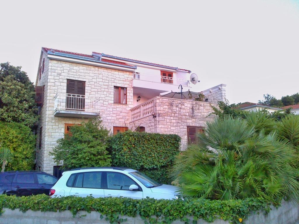 Apartman Mladenka Supetar Extérieur photo