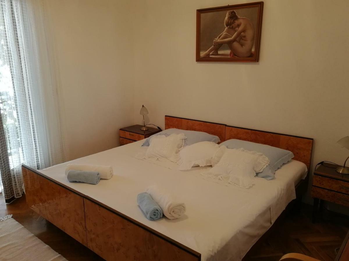 Apartman Mladenka Supetar Extérieur photo