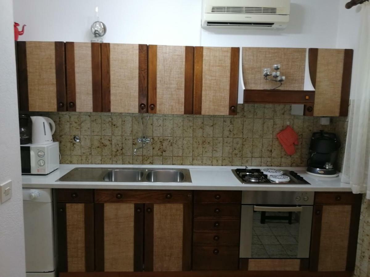 Apartman Mladenka Supetar Extérieur photo