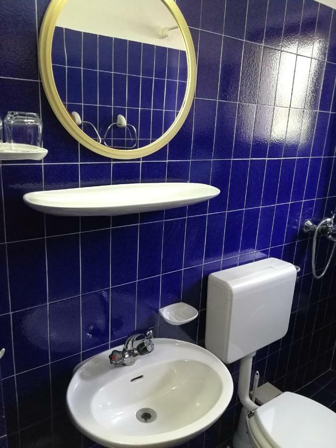 Apartman Mladenka Supetar Extérieur photo